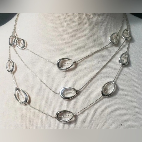 Vintage Crown Trifari Silvertone Triple Strand Necklace signed - Picture 5 of 8